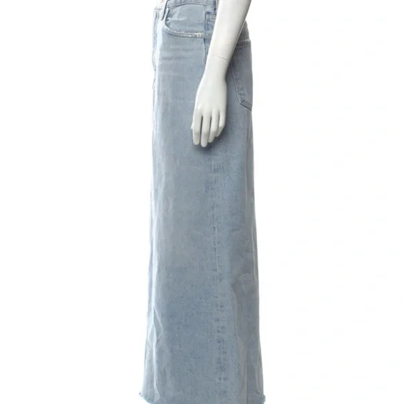AGOLDE Denim Raw-edge Skirt, Size 25, color washed light blue - Picture 6 of 7